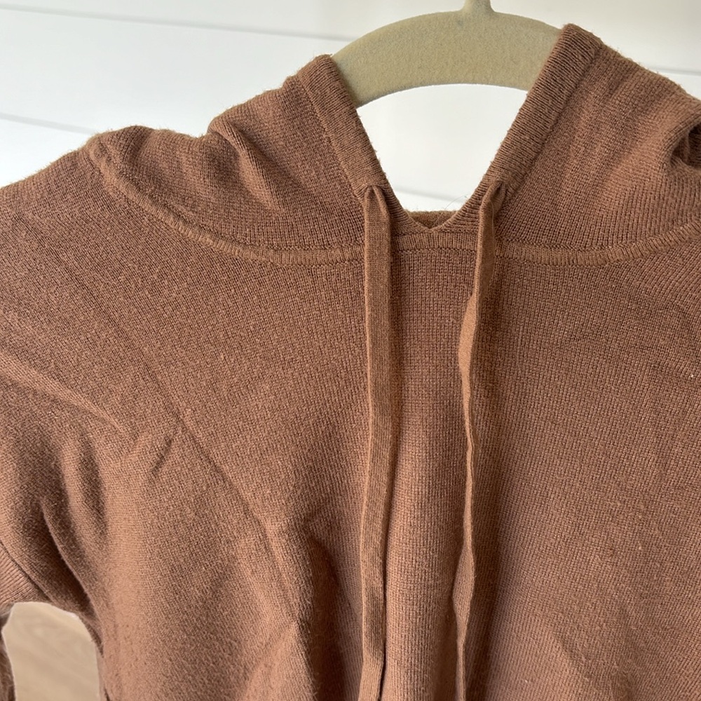 Banana Republic Hooded Sweater - Picture 3 of 6